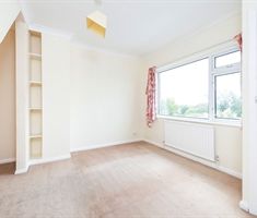 3 bedroom house to rent Hangleton Road, Hove, East Sussex, BN3 - Photo 6