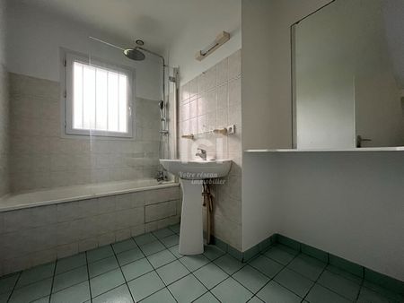 Location Maison 4 pièces 76m² - Photo 5