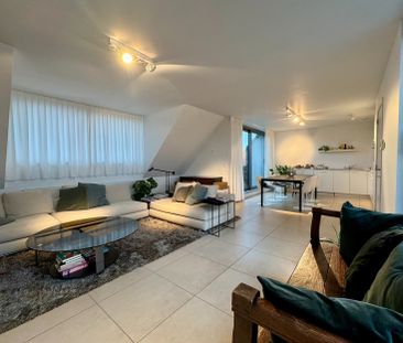 Ruim appartement met 2 slaapkamers, 2 terrassen en garagebpx - Photo 1