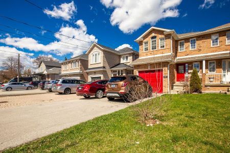 For Lease - 1051 Caven Street, Mississauga, Ontario - Photo 5