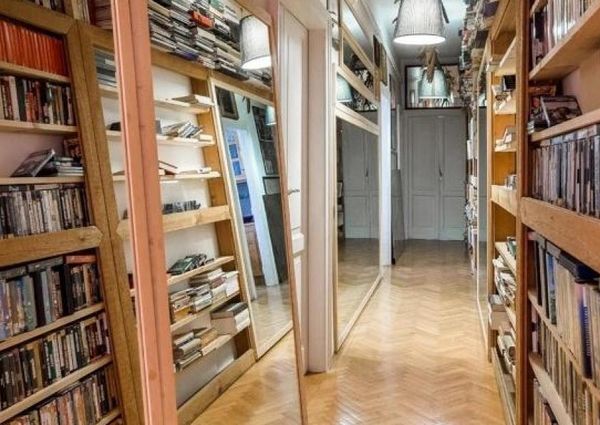Prati: Spacious, tastefully furnished 1 bedroom, living, study, kitchen and bath. Located in beautiful building on high floor. Bright, silent, near services, metro and center. #1709