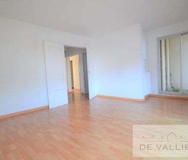 Location Appartement 3 pièces 65m² RUEIL MALMAISON 92500 - Photo 2