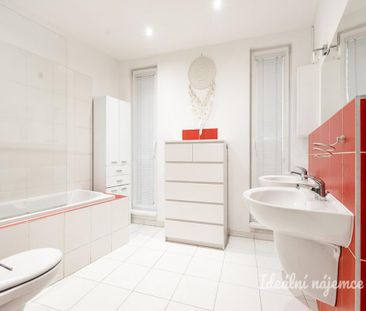 Pronájem bytu 2+kk 70 m2 - Photo 2