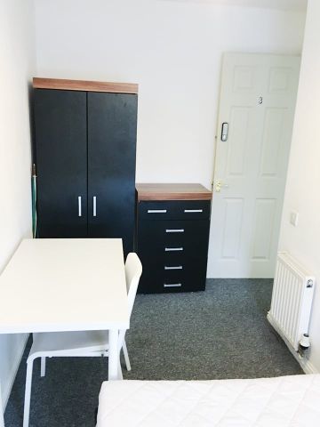 Room in a Shared House, Casson Drive, BS16 - Photo 3