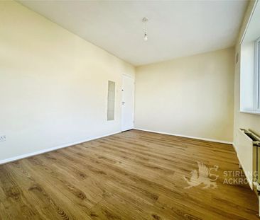 Kings Road, Egham, Surrey, TW20 9BN - Photo 1