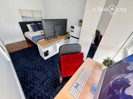 Sunshine West - Photo 4