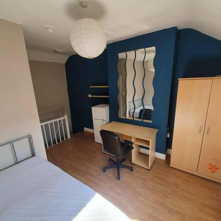 Room in a Shared House, Gordon Street, CV1 - Photo 1