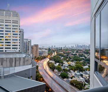 Eclipse -Modern, Bright and Spacious in Ultra Convenient Location - Photo 6