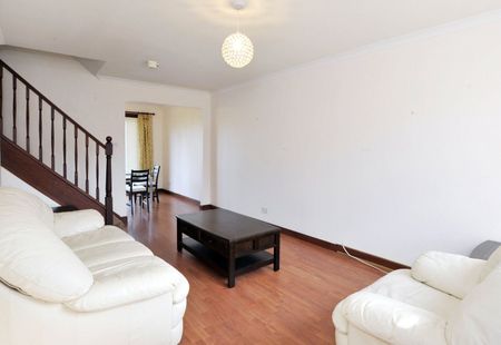 3 bedroom detached house to rent - Photo 2