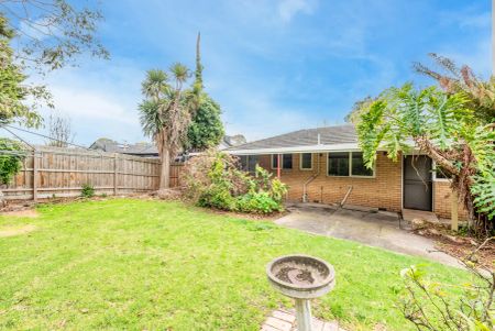 “Tidy 3 Bedroom Home in Frankston!” - Photo 5