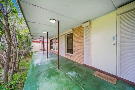 “Powered Workshop” - Photo 2