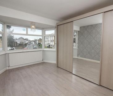 3 Bedroom House - Terraced To Let - Photo 5