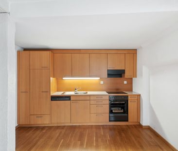 "Helle 2.5-Zimmer-Maisonettewohnung im Herzen der Altstadt" - Photo 1