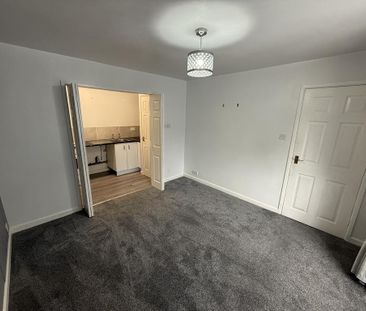 1 bedroom ground floor flat to rent - Photo 1