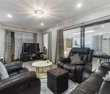 WEYMOUTH, 3 BEDROOMS - Photo 1