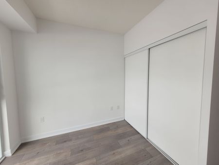 For Lease - 38 Honeycrisp Crescent Unit# 801, Vaughan, Ontario - Photo 2