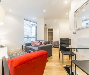 Studio to rent - Photo 1