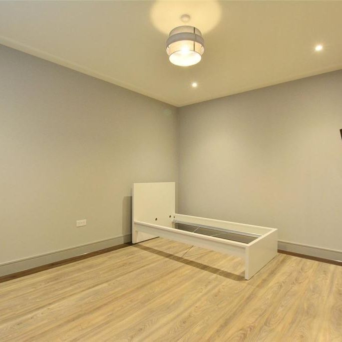 3 bedroom end of terrace house to rent - Photo 1