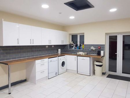 Lovely Brand New Ensuite Room - No deposit All Bills Included! Room 6 - Photo 5