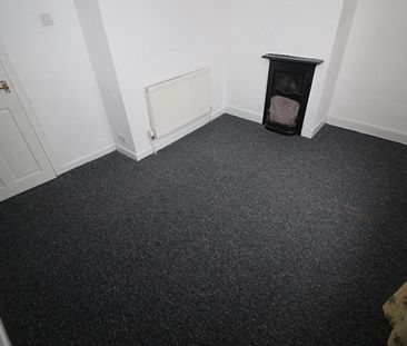 2 Bedroom Terraced House - Photo 6