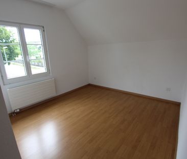 Zu vermieten 3.5 Z-Wohnung mit eigene Waschmaschine und Trocknungsr... - Photo 3