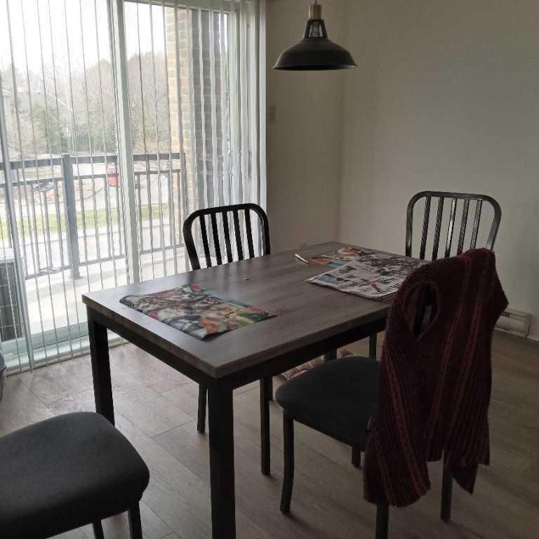 Logement 3.5 à louer - Photo 1