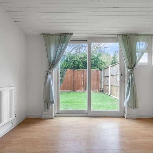 Northfield Road, Staines-upon-thames, TW18 - Photo 1