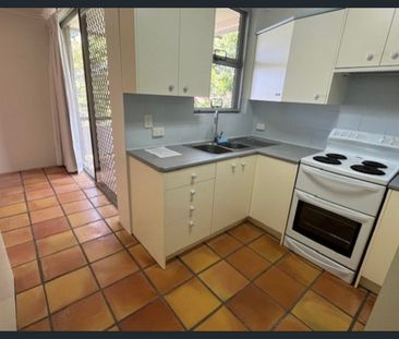 Top Floor Apartment in Nundah! - Photo 2