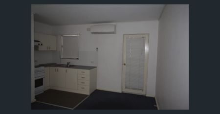 Tidy one bedroom! - Photo 3