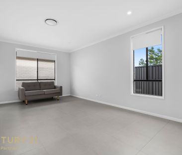 Quality Family Home - Photo 5