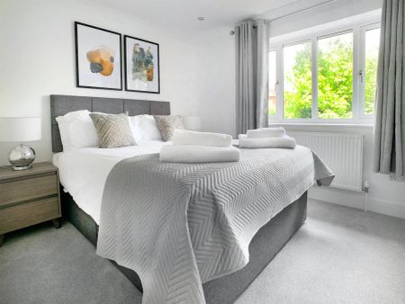 2 Bed, House - Photo 3