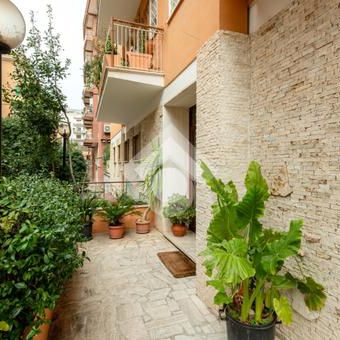 5 locali in affitto - Photo 1