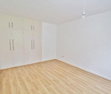 3 bedroom apartment to rent - Photo 3