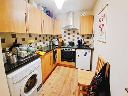 1 bedroom apartment to rent - Photo 3