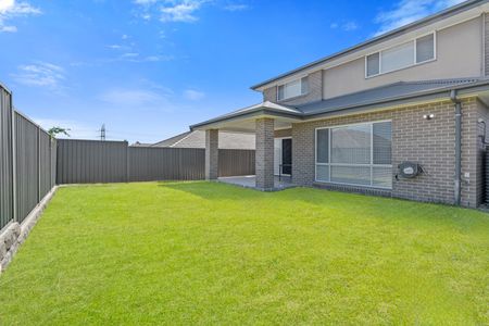 Stunning large family home - Photo 3