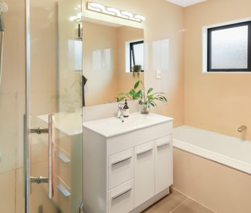 Spacious 4-bedroom home! - Photo 4