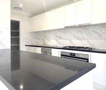 Brand New Large Family Home - Photo 5