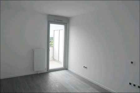 2 Pièces BRUZ – - Photo 2