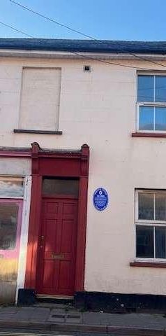 Jesu Street * Ottery St Mary, EX11 - Photo 1
