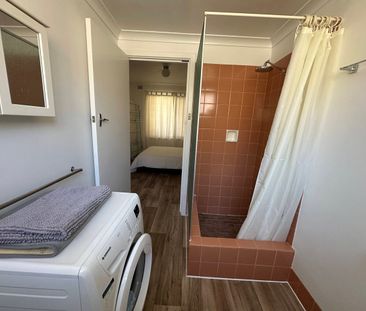 FURNISHED ONE-BEDROOM UNIT – 100M FROM UWA & BROADWAY FAIR - Photo 6