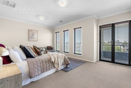 18 Postema Drive, Point Cook VIC, Belconnen - Photo 4