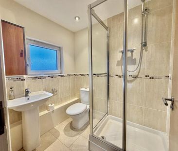 2 Bedroom Apartment To Let - Photo 6