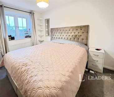 2 bedroom terraced house to rent - Photo 3