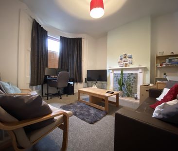 Sapphire Street, Adamsdown - Photo 3