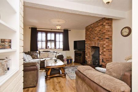2 bedroom semi-detached house to rent - Photo 5
