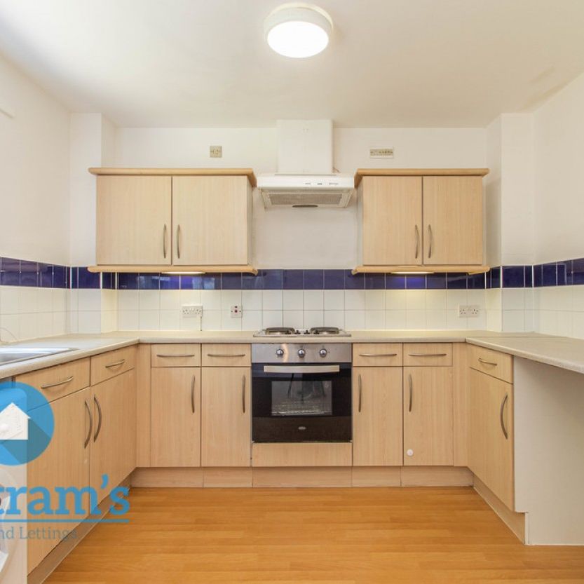 2 bed Apartment for Rent - Photo 1