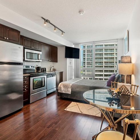 Fort York Boulevard - Photo 1