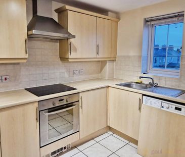 2 bedroom flat to rent - Photo 6