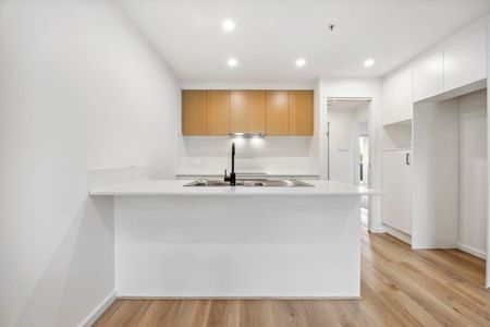 Coombs - Photo 4