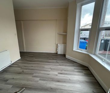 1 bedroom ground floor flat to rent - Photo 3
